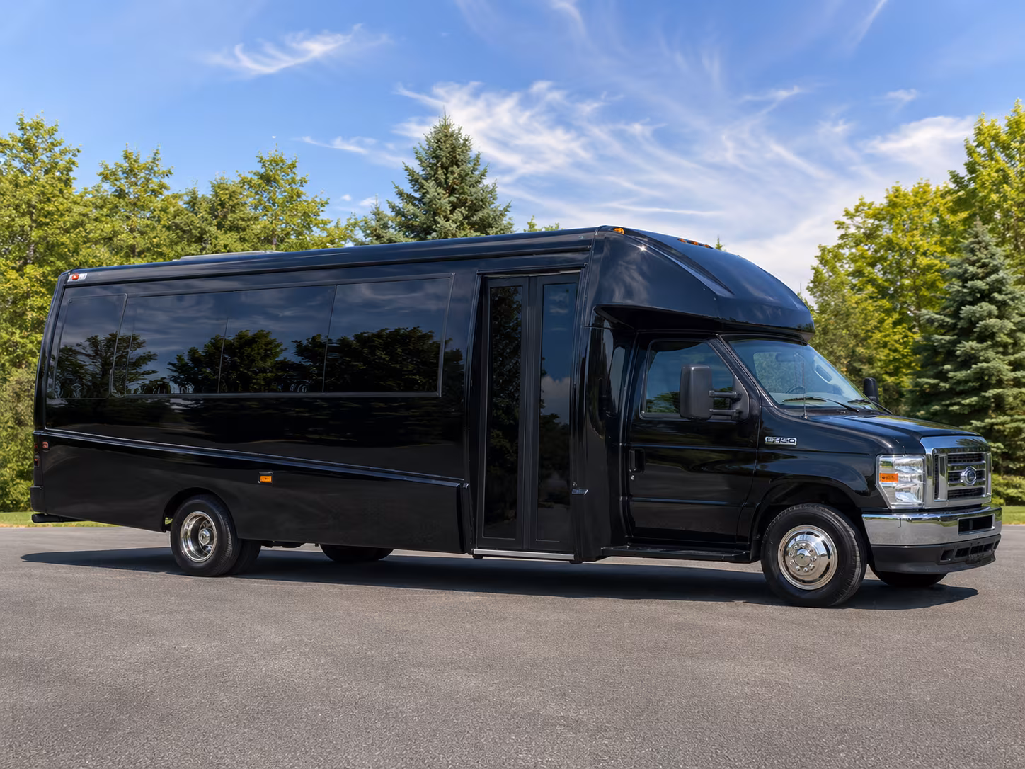 charter buses for lakeland high school prom groups traveling together