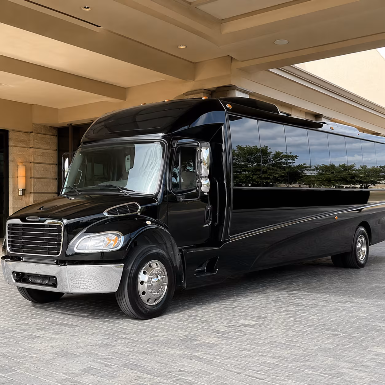 concert shuttle buses for groups heading to outlaw music festival and more