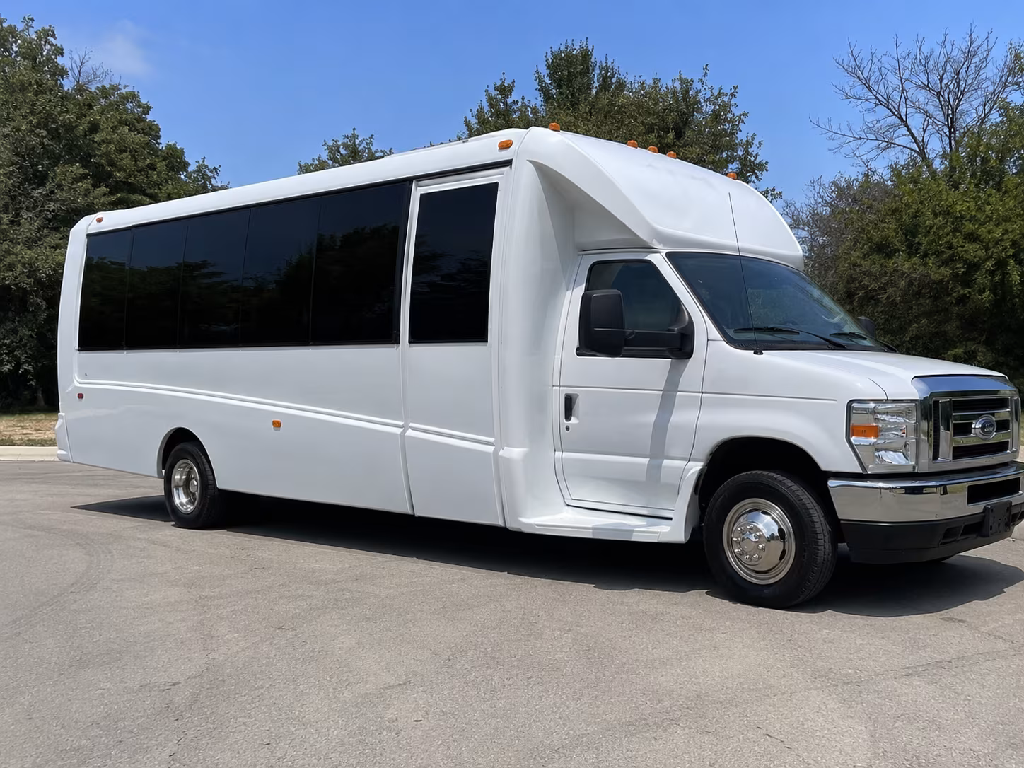 party buses and charter buses to tampa bay buccaneers and lightning games