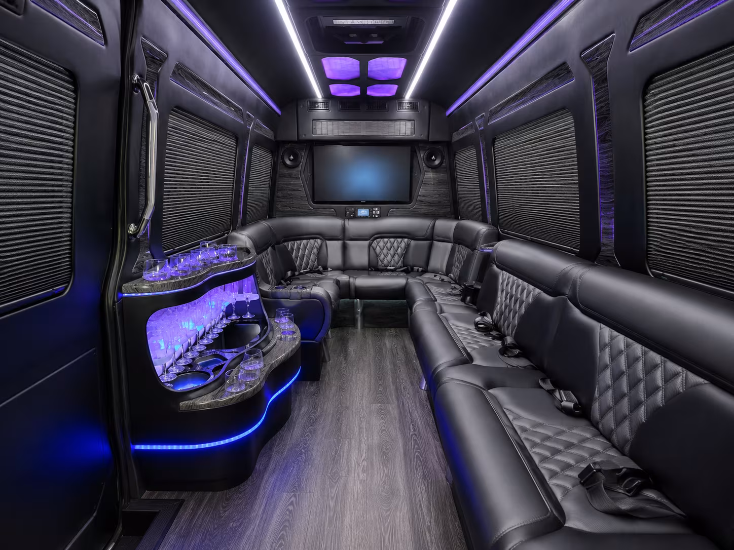 why rent using lakelandcoachbusservice com